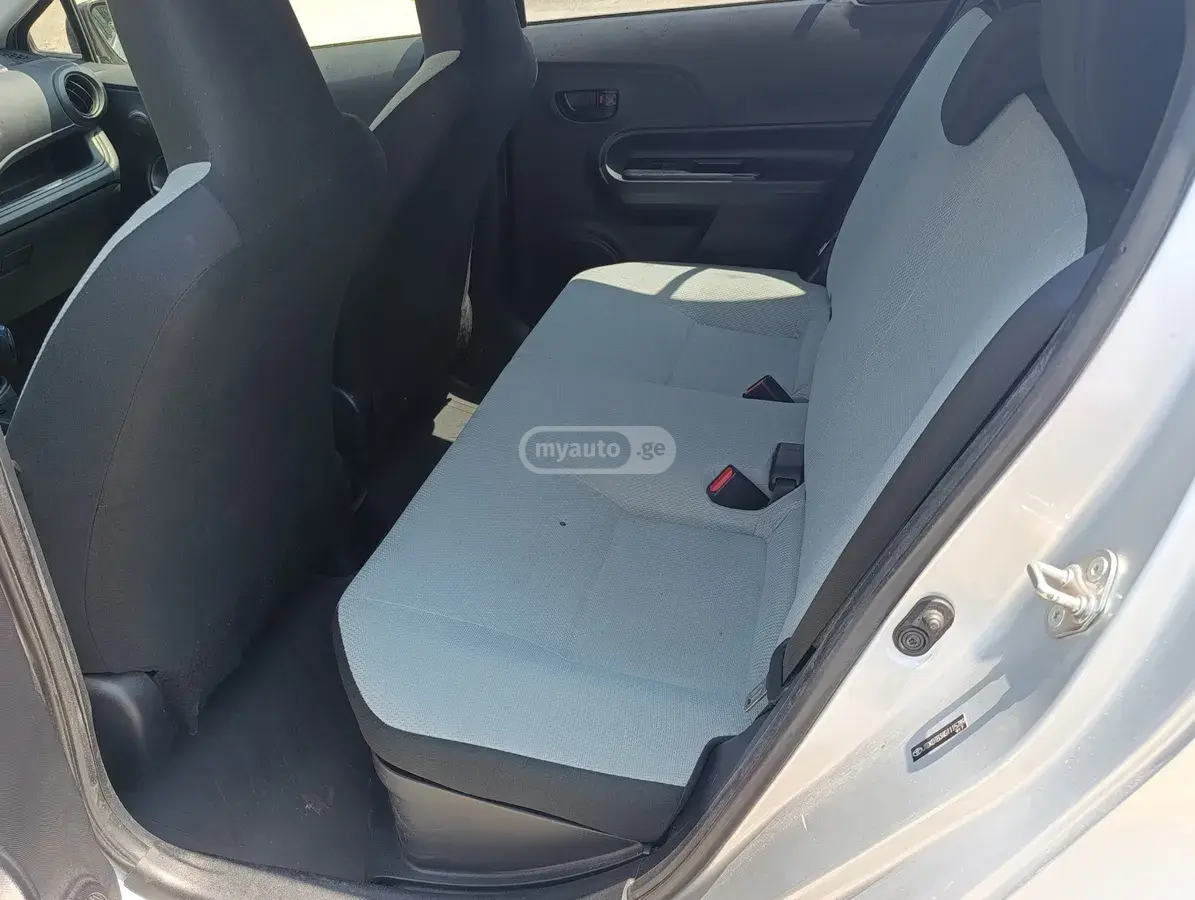Toyota Prius C